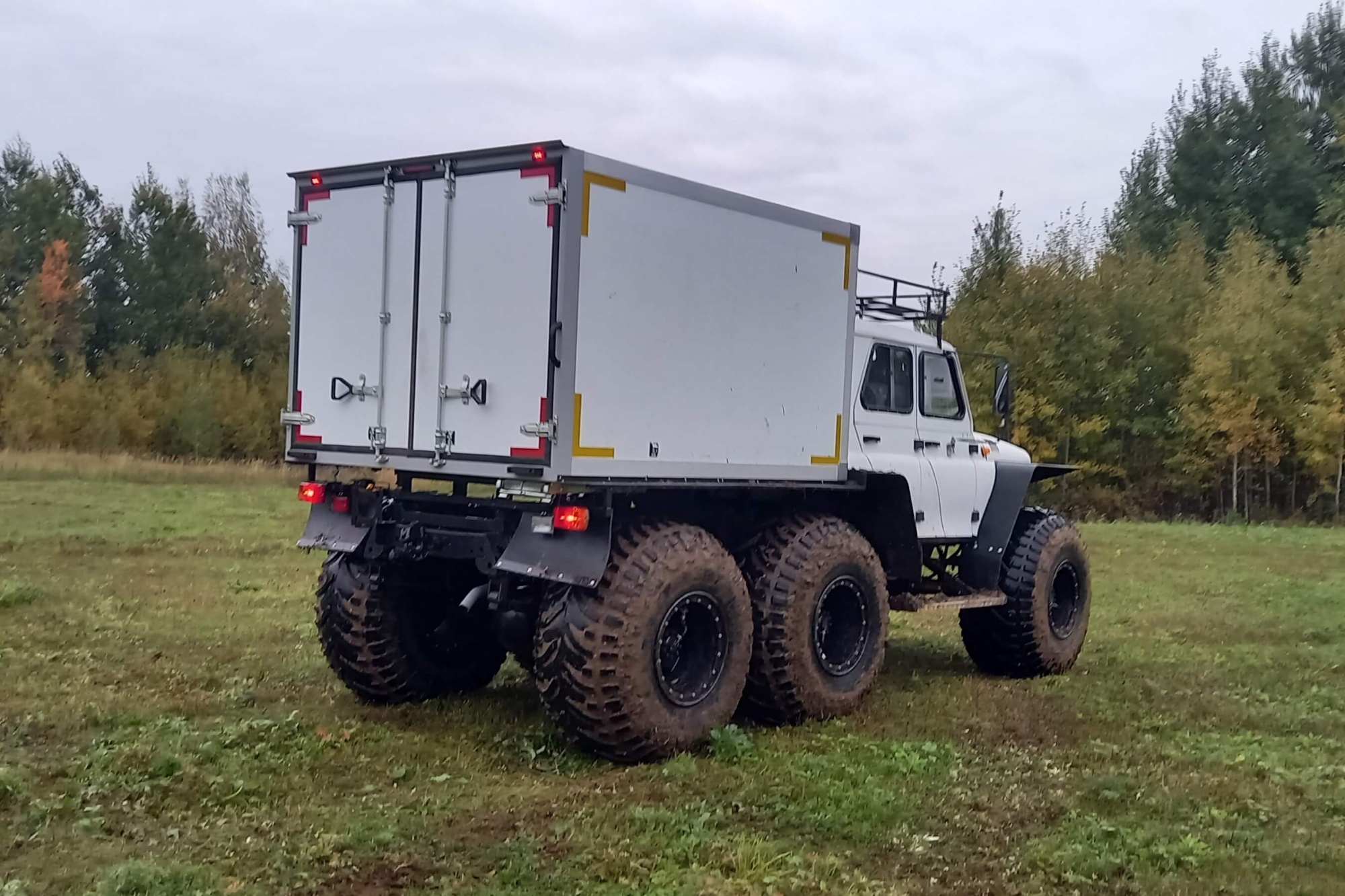 СТМ-399602 Кунг, кабина-Хантер