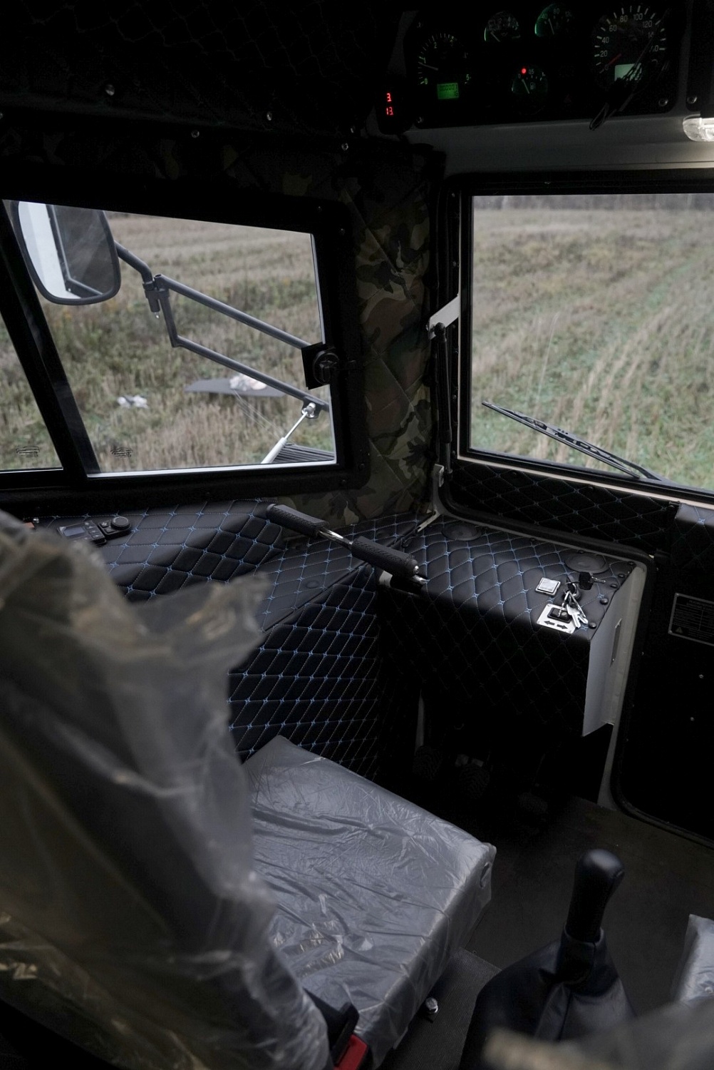СТМ-3993 БП — амфибия, 6 мест, 800 кг