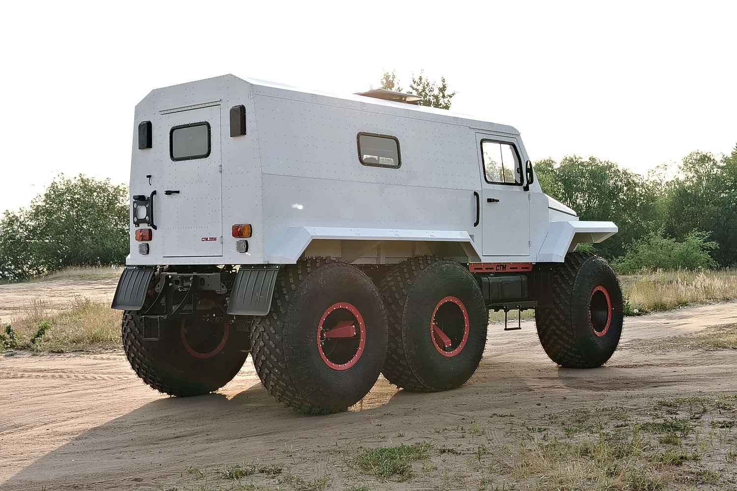 СТМ-399613 — 8 мест